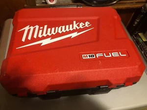 1 - Estuche Milwaukee para combustible M18 #2903-20 y #2904-20 1/2" taladro percutor y destornillador - Imagen 1 de 4