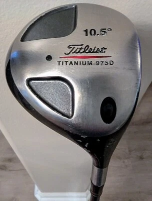 Titleist Titanium 975D Driver 10.5* Stiff Ultralite Graphite Shaft Rh 44.5" - Image 1 of 4