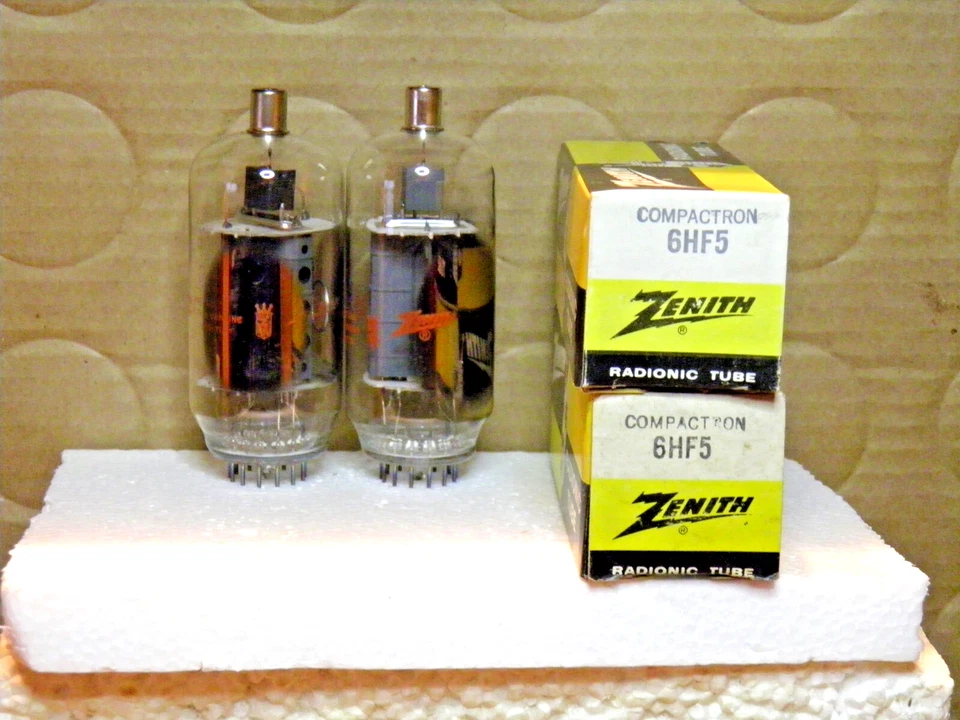 UN PAR DE TUBOS DE VACÍO ZENITH 6HF5 COMO NUEVOS/EN CAJA A JUEGO Foto 1 de 1