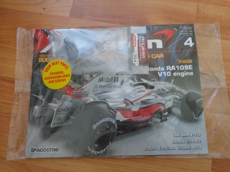 1/8 DEAGOSTINI BUILD YOUR OWN MCLAREN MP4/23 LEWIS HAMILTON 2008 F1 CAR ISSUE 4 - Image 1 of 1
