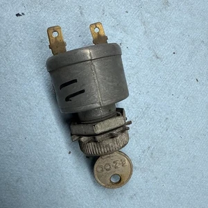 1990’s - 2000’s Ezgo txt Golf Cart ignition switch OEM key #11 - Picture 1 of 2