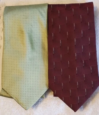 Lote de 2 corbatas DKNY para hombre - verde lima ligero y tostado/crema/borgoña Foto 1 de 2