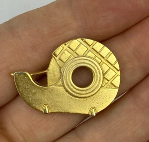 JJ signed Vintage Tape Dispenser Brooch Pin Gold Tone Unique Office Accessories - Picture 1 of 6
