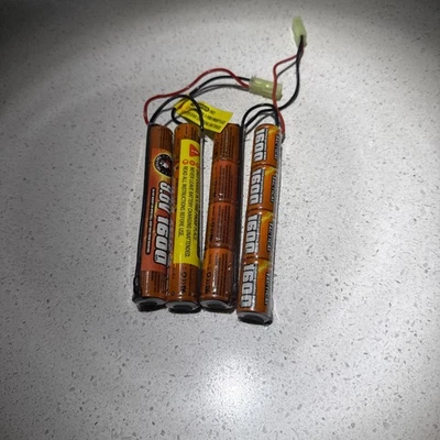 Paquete de 2 baterías de Airsoft Lancer Tactical 9.6V 1600mAh Nunchuck NiMH Foto 1 de 3