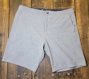 Vuori Aim Shorts Mens 34 The Rise The Shine Stretch Light Gray Golf Performance - Picture 1 of 12