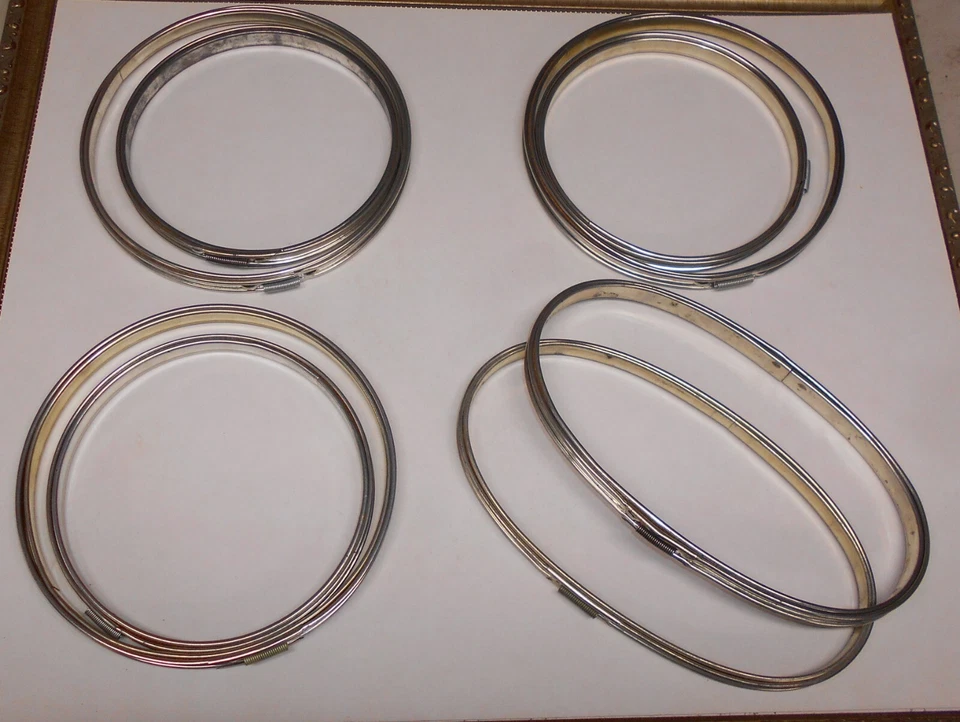 8 Metal Embroidery Hoops Cork Lined Spring Tension 6"and 7" Round & 8 1/2" Ovals - Image 1 of 1