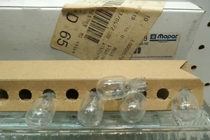 9- Lámparas, bombillas Mopar, L0000579, 579, con caja Mopar blanca, envío gratuito a EE. UU. ` - Imagen 1 de 1