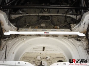 Barra de puntales trasera Ultra Racing PARA TOYOTA CELICA T230 2.0 '99-'06 7ta Generación 2WD R/LHD - Imagen 1 de 7