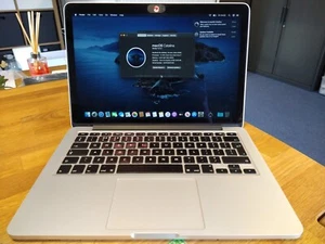 Macbook Pro 2015 13 inch i7 3.1 GHz 8gb 500gb - Picture 1 of 7