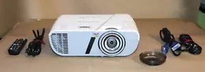 Viewsonic PJD6552LWS Short Throw HDMI Projector. Please Read the Description - Picture 1 of 8