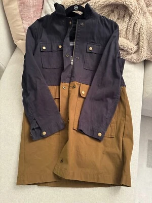 Chaqueta de Lluvia Larga J Crew Colorblocked Azul Marino Oliva Encerada con Capucha Talla Pequeña Foto 1 de 3