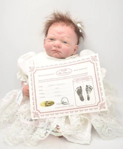 Vintage Reborn Berenguer Baby Mädchen - lebensecht, braune Haare, blaue Augen, Genesis - Bild 1 von 24