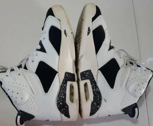 Children's White Black Air Jordan 6 Retro Boys' Basketball Sneakers Shoes 2.5Y - Picture 1 of 8