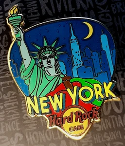 NEW YORK GREETINGS FROM STATUE OF LIBERTY SKYLINE GUITAR PICK Hard Rock Cafe PIN - Picture 1 of 1