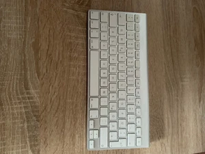 Apple Tastatur - Bild 1 von 3