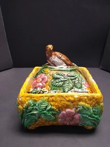 Majolica Lidded Trinket Box - Picture 1 of 9