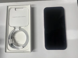 Apple iPhone 15 - 128GB - Smartphone - Pink (Unlocked) - Picture 1 of 4
