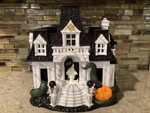 Bath & Body Works HAUNTED HOUSE LUMINARY 3-Wick Candle Holder 2024 NIB FREE SHIP - Picture 1 of 9