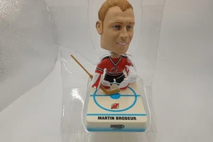 2001-02 UD Playmakers Limited Martin Brodeur NewJersey Devils Bobblehead NHL - Picture 1 of 10