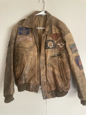 Abrigo Chaqueta Bomber Vintage Pacc Cuero Aviador. Con parches. Pecho Talla 38 Foto 1 de 4