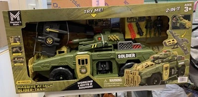 Members Mark 大型攻击滑翔机和军用坦克 32 件灯听起来全新 — 第 1/4 张图片