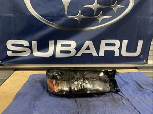 2004 Subaru Forester OE Right Hand Passengers Side Headlight Assembly 03-05 - Picture 1 of 24