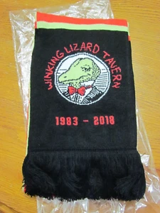 Winking Lizard 35 Years Great Lakes Brewing Scarf Beer - Picture 1 of 2