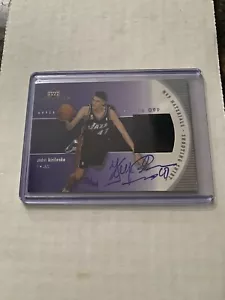 2004-05 Ultimate Collection Rückkäufe MVP Autogramm #71 Andrei Kirilenko 13/14 - Bild 1 von 1