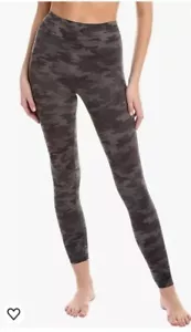 Spanx Look At Me Now Seamless Leggings Gray Camo Camouflage Plus Size 1X New - Picture 1 of 2
