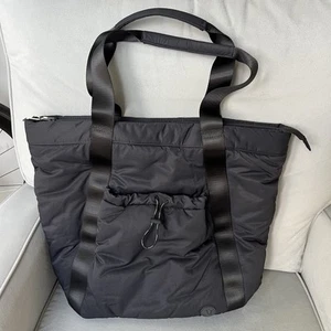 Vuori All Around Tote Black Nice Clean Excellent - Picture 1 of 7