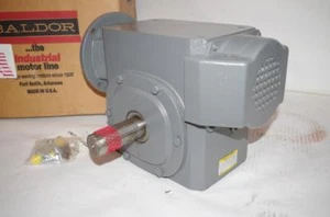 BALDOR SPEED REDUCER # F-932-30-B7-J RATIO: 30:1 TORQ: 2462 IN-LBS. 140TC NEW - Picture 1 of 9