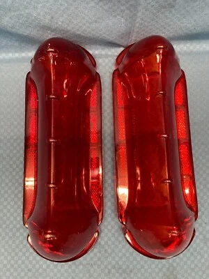 Lente de luz trasera Buick Electra Invicta 1961 Buick Electra Invicta NOS Glo Brite TMC-752-LH y TMC-753-RH Foto 1 de 4