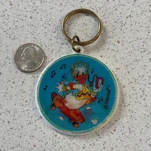 Vintage Disney Donald Duck Lenticular Flicker Flasher Keychain Key Ring #47775 - Picture 1 of 4