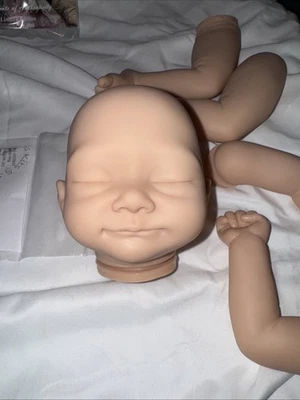 Reborn Kit Ruthie 作者 Estibaliz Alonso 限量版 无机身 — 第 1/4 张图片