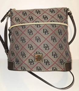 Dooney & Bourke Umhängetasche Unterschrift Buchstabe Logo - Bild 1 von 13