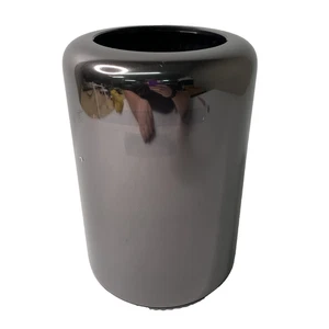 Apple Mac Pro 6,1 Xeon 6 núcleos 3,5 GHz 500 GB SSD 32 GB DDR3 2x AMD FirePro D700 6 GB - Imagen 1 de 15