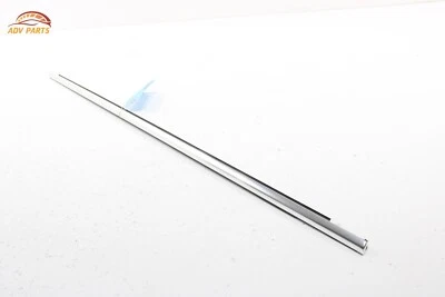 Volvo XC90 2016-2022 puerta delantera derecha del lado del pasajero ventana cinturón moldeado OEM Foto 1 de 4