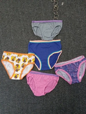 Wonder Nation Girls Cotton Size 6 Pantie Briefs Underwear Graphic Print 5-Pack - Image 1 of 4