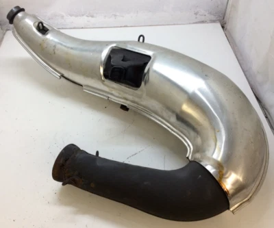 Conjunto de cámara de expansión Polaris usado OEM 1263038 Rush Switchback Indy RMK 800 Foto 1 de 4