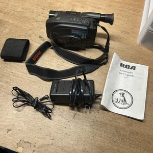 RCA AutoShot Palmcorder/Camcorder CC6151, VHS-C Camera UNTESTED - Picture 1 of 6