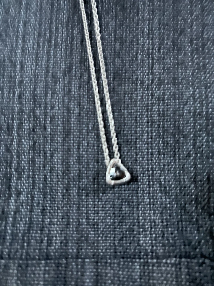 Collar Uno De 50 Elementos Único 10 pulgadas con Piedra Gris Oscuro Foto 1 de 4