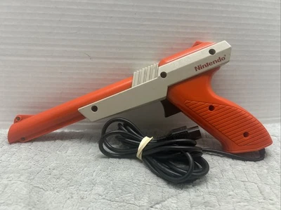 1985 Официальный подлинный OEM Nintendo NES Zapper свет пистолет контроллер оранжевый - Изображение 1 из 2
