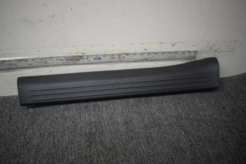 NISSAN KICK PLATE FRONT INTERIOR RIGHT SIDE FACTORY OEM - Image 1 of 4