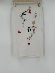 Mandalay MDL Womens White Woven Stretch Embroidered Pencil Skirt Sz 4 NEW - Picture 1 of 6