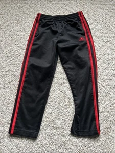 Jungen Adidas Jogginghose Größe 5 - Bild 1 von 3