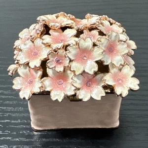 Kirschblüte romantisches Accessoire Zimmerdekoration Schmuckschatulle von Ginza, Japan - Bild 1 von 17
