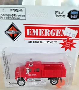 Boley HO/1:87 Scale Emergency International Fire Dept 4-Door w/Stock Bed (HH-218 - Picture 1 of 2