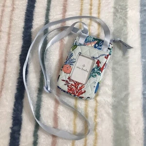 Vera Bradley Anchors Aweigh Crossbody Geldbörse Portemonnaie Telefon Ozean Maritim Sea Life - Bild 1 von 7