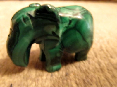 Skulptur Figur Elefant ( Glück ) geschnitzt echter MALACHIT - Bild 1 von 4