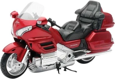 New Ray Toys 1:12 Scale Motorcycle - Honda 2010 Goldwing Red - 57253A - Image 1 of 2
